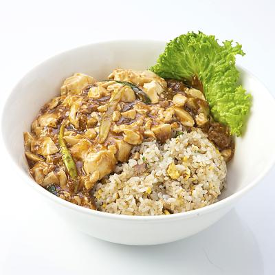 マァーボウ炒飯（マァーボウチャーハン）